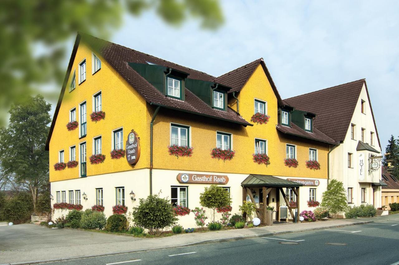 Hotel Gasthof Raab Швабах Екстер'єр фото